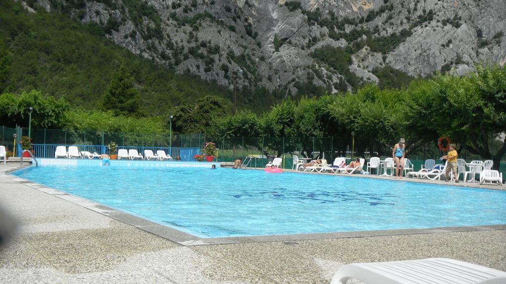 Camping Daino Hotel Pietramurata Exterior photo